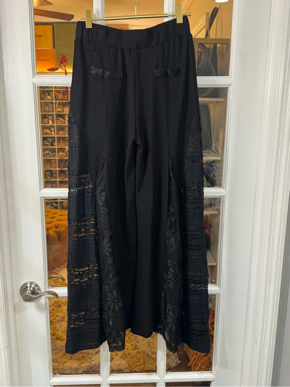▪️🔲◾️POL Black Wide-Leg Lace-Panel Pants with Satin Waist Tie ◾️🔲▪️ - Picture 9 of 14